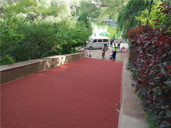 大兴安岭彩色路面施工