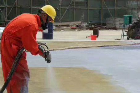 大兴安岭彩色路面喷涂是一种为路面